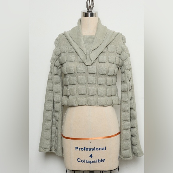 Large Collar with Checkered Embossed Texture Long-Sleeve Sweater[NEW] - Picture 1 of 3